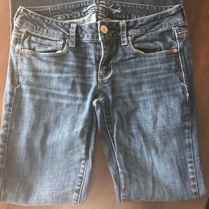 American Eagle Skinny Kick Jeans